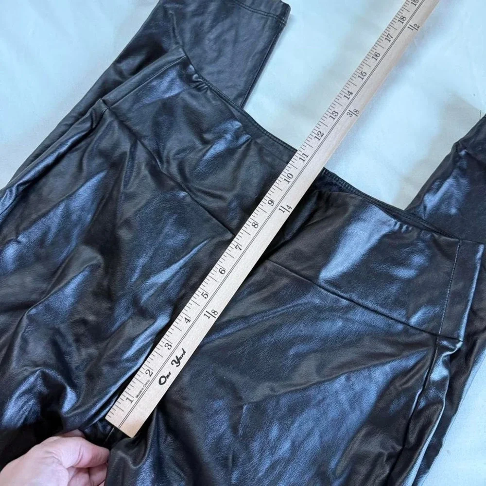 Y2K black‎ faux leather leggings Kendall and Kylie size medium